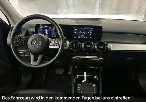 Mercedes-Benz GLB 250, 2022