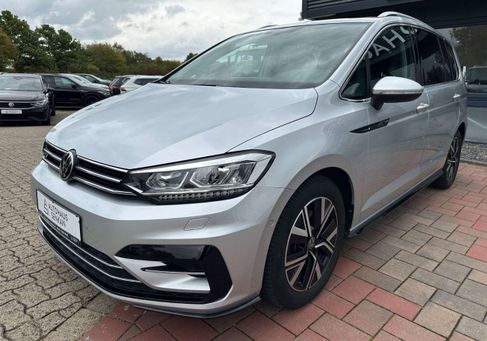 Volkswagen Touran, 2021 3