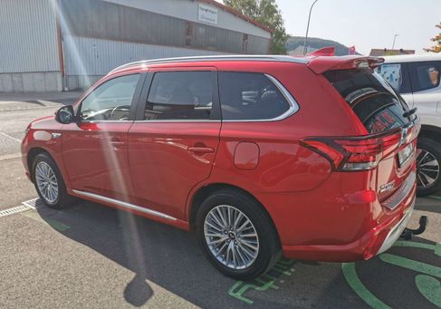 Mitsubishi Outlander, 2020