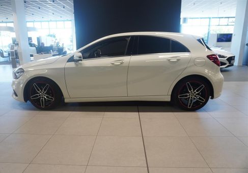 Mercedes-Benz A 180, 2018 3