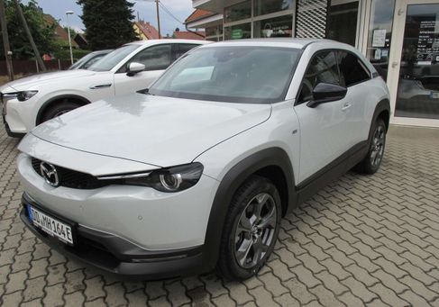 Mazda MX-30, 2023 3