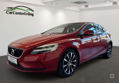 Volvo V40, 2018