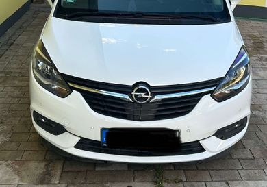Opel Zafira, 2019