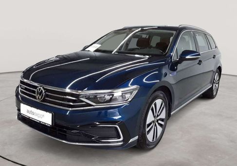 Volkswagen Passat, 2021