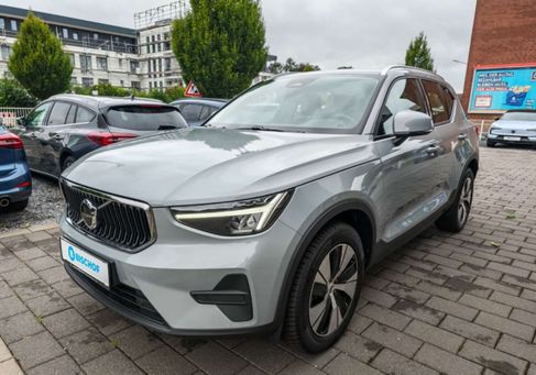 Volvo XC40, 2025 2