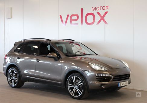 Porsche Cayenne, 2011