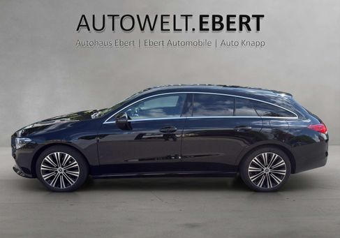 Mercedes-Benz CLA 200, 2022