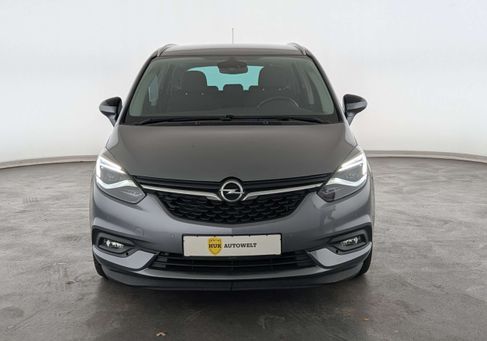 Opel Zafira, 2018