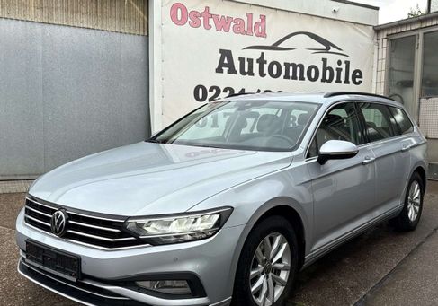 Volkswagen Passat Variant, 2022