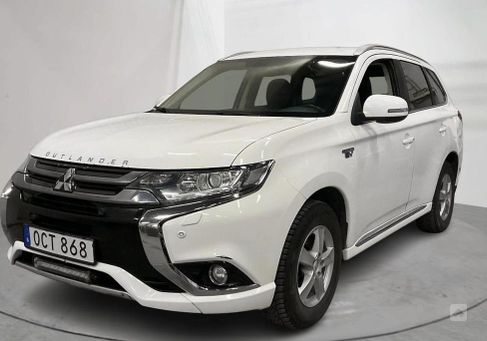 Mitsubishi Outlander, 2016