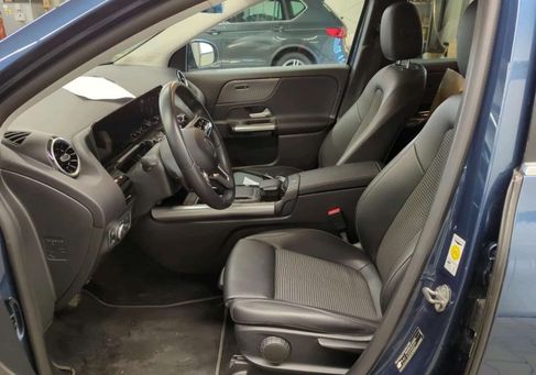 Mercedes-Benz GLA 250, 2022