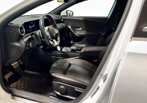 Mercedes-Benz A 200, 2018 3