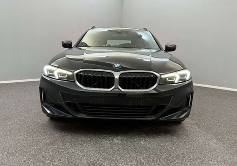 BMW 318, 2023