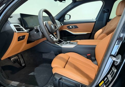 BMW 330, 2026