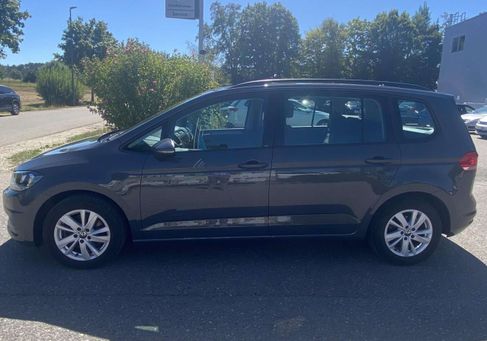 Volkswagen Touran, 2023 2