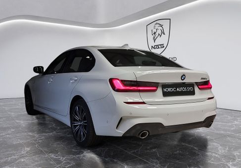 BMW 330, 2020
