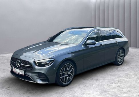 Mercedes-Benz E 220, 2021 3