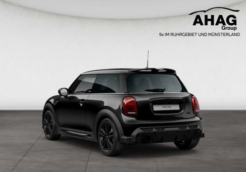 MINI ONE, 2022