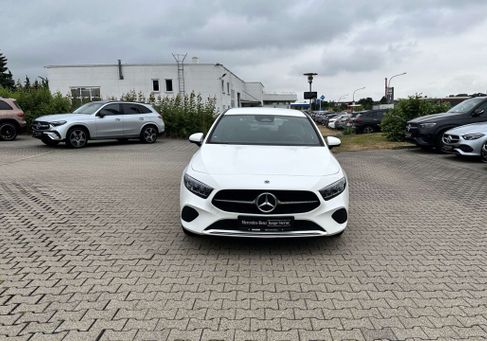 Mercedes-Benz A 200, 2025