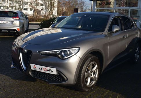 Alfa Romeo Stelvio, 2017