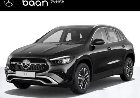 Mercedes-Benz GLA 250, 2024