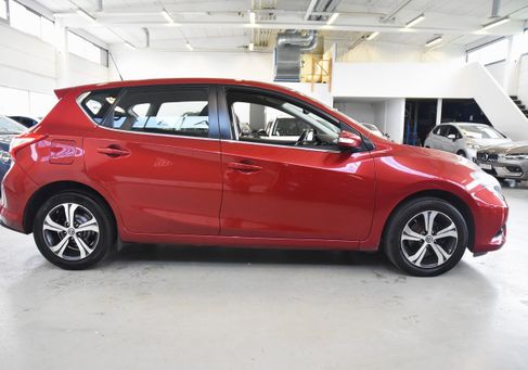 Nissan Pulsar, 2017