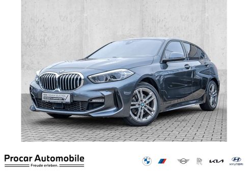 BMW 118, 2021