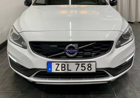 Volvo V60 Cross Country, 2018