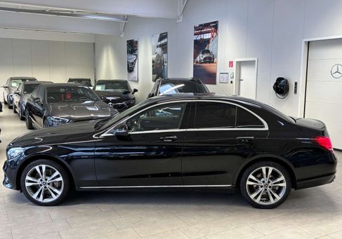 Mercedes-Benz C 300, 2021