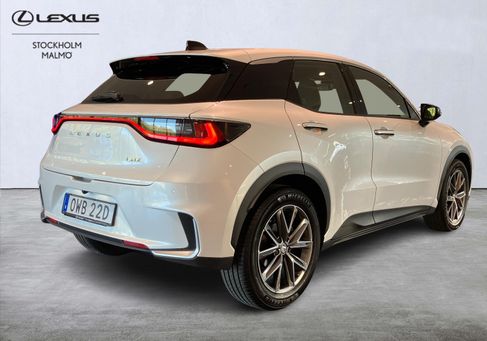 Lexus, 2026