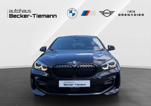 BMW 120, 2023