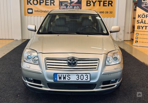 Toyota Avensis, 2005