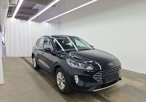 Ford Kuga, 2022