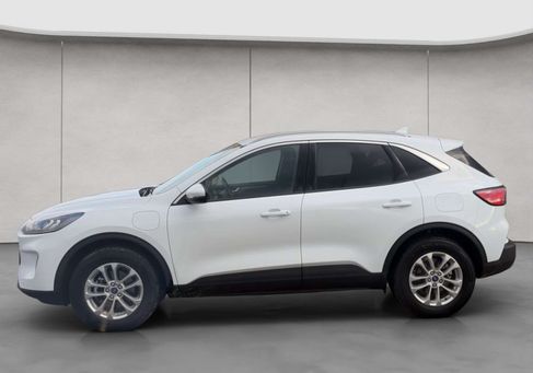 Ford Kuga, 2022