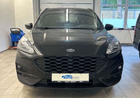 Ford Kuga, 2022