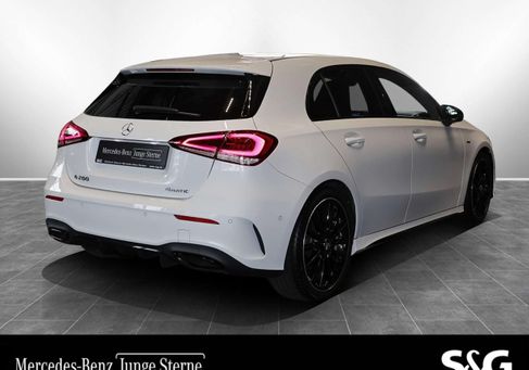 Mercedes-Benz A 200, 2021