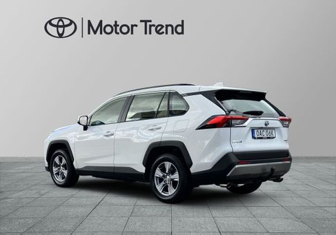 Toyota RAV 4, 2024 2