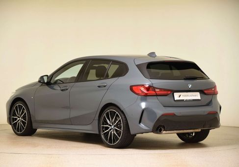 BMW 118, 2023