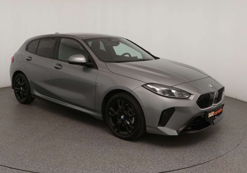 BMW 118, 2025