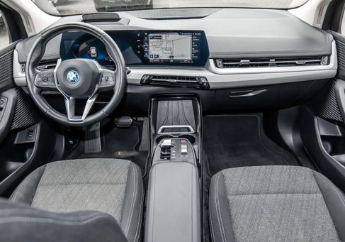 BMW 225, 2022