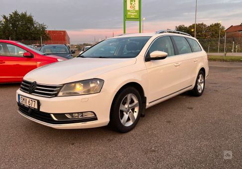 Volkswagen Passat Variant, 2012