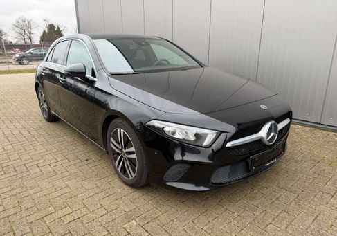 Mercedes-Benz A 200, 2022