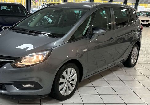 Opel Zafira, 2018 3