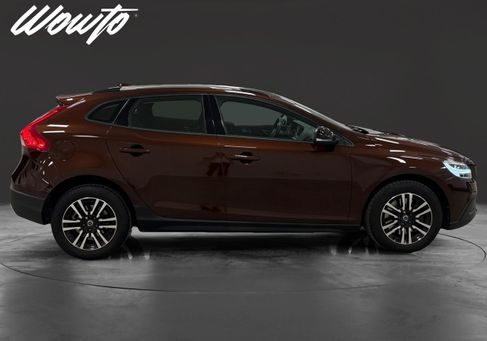 Volvo V40 Cross Country, 2018