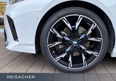 BMW 120, 2025 3