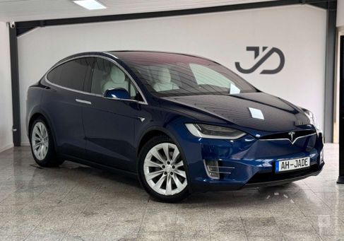 Tesla Model X, 2017