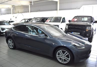 Tesla Model 3, 2020