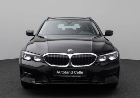 BMW 320, 2022