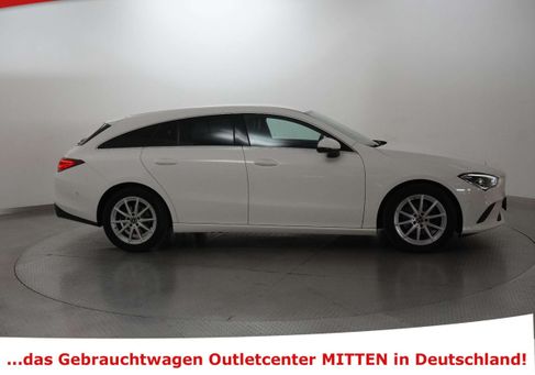 Mercedes-Benz CLA 180, 2021
