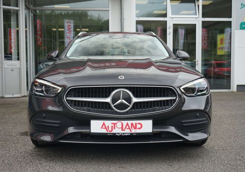 Mercedes-Benz C 200, 2022